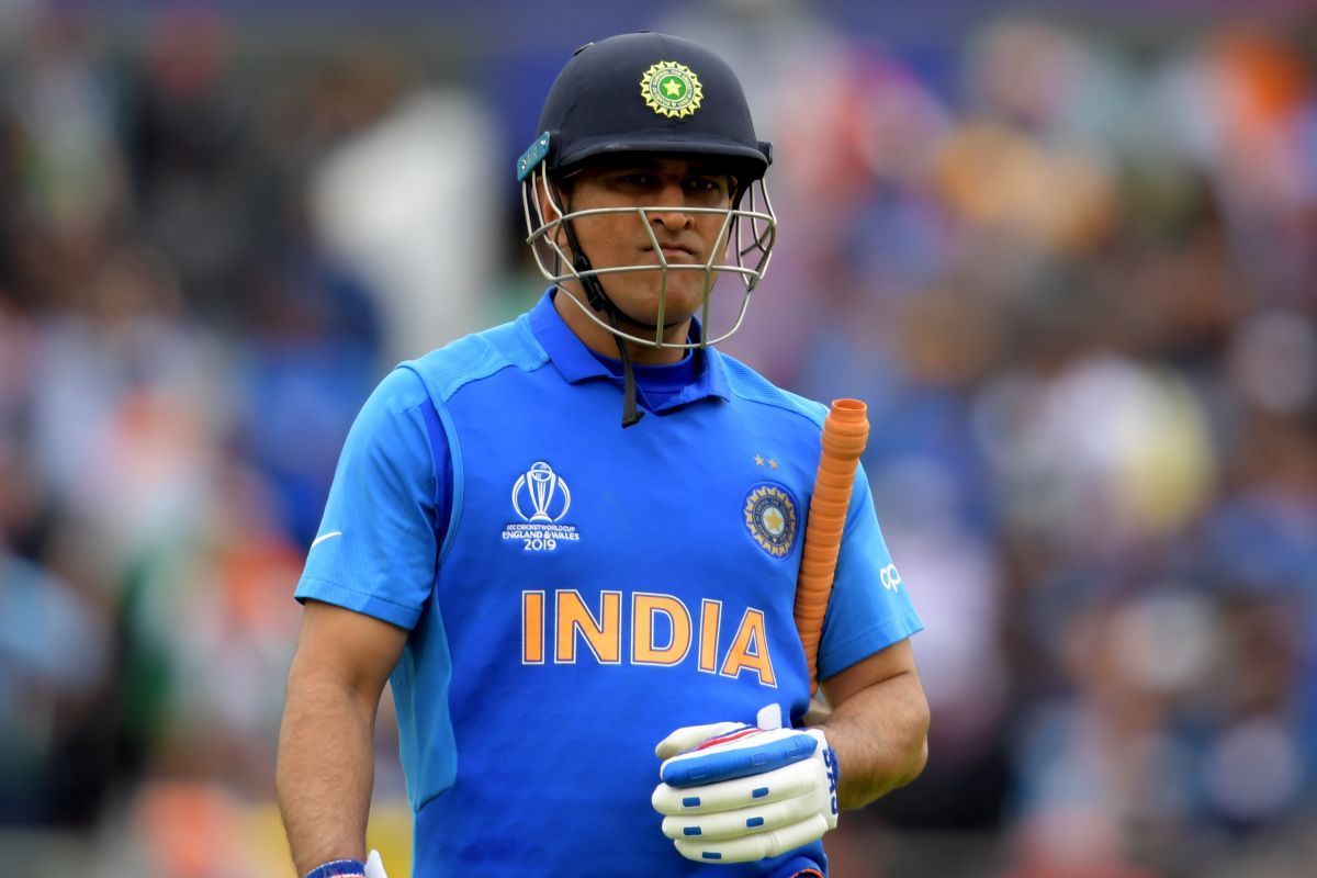 MS Dhoni Biography